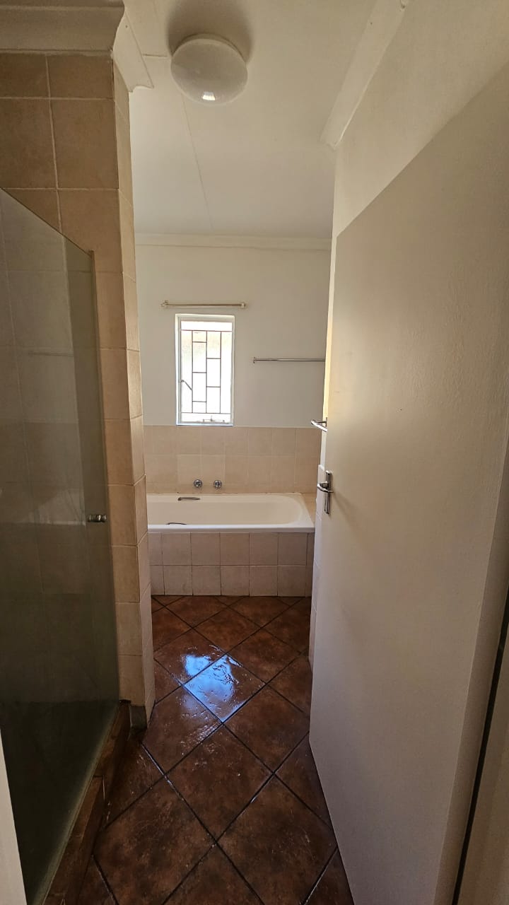 2 Bedroom Property for Sale in Wonderboom South Gauteng