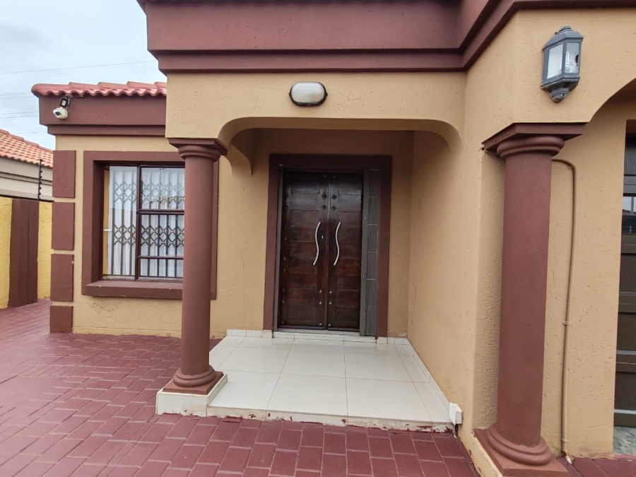 3 Bedroom Property for Sale in The Orchards Gauteng