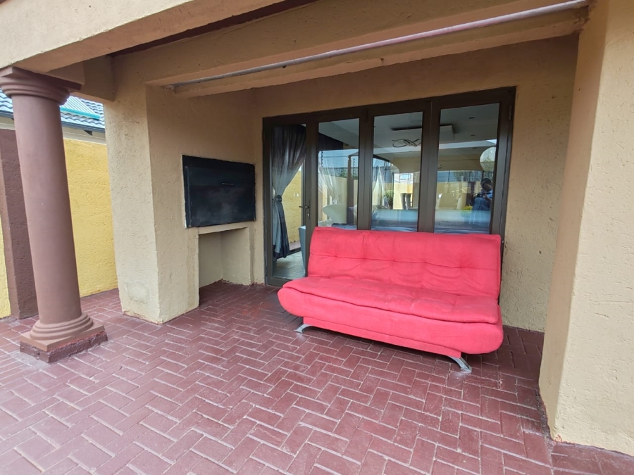 3 Bedroom Property for Sale in The Orchards Gauteng