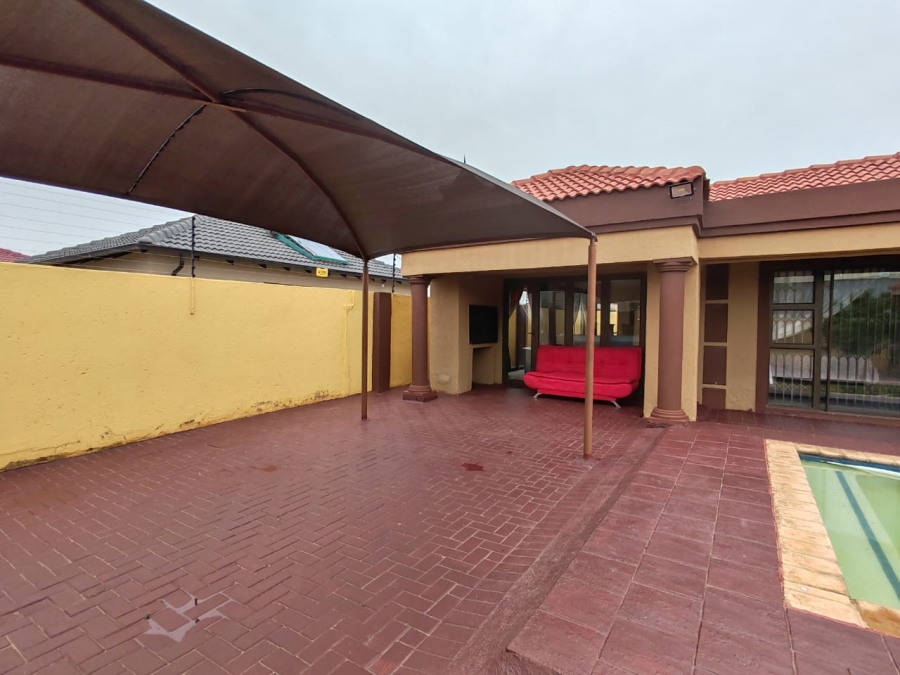 3 Bedroom Property for Sale in The Orchards Gauteng