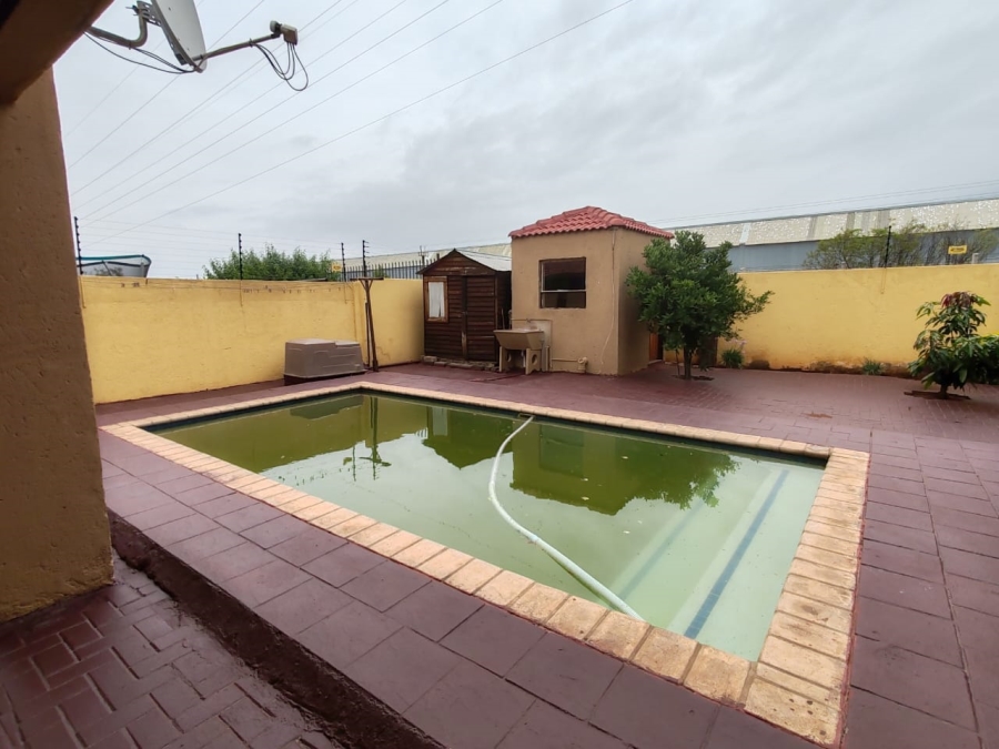 3 Bedroom Property for Sale in The Orchards Gauteng