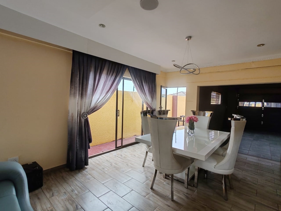 3 Bedroom Property for Sale in The Orchards Gauteng