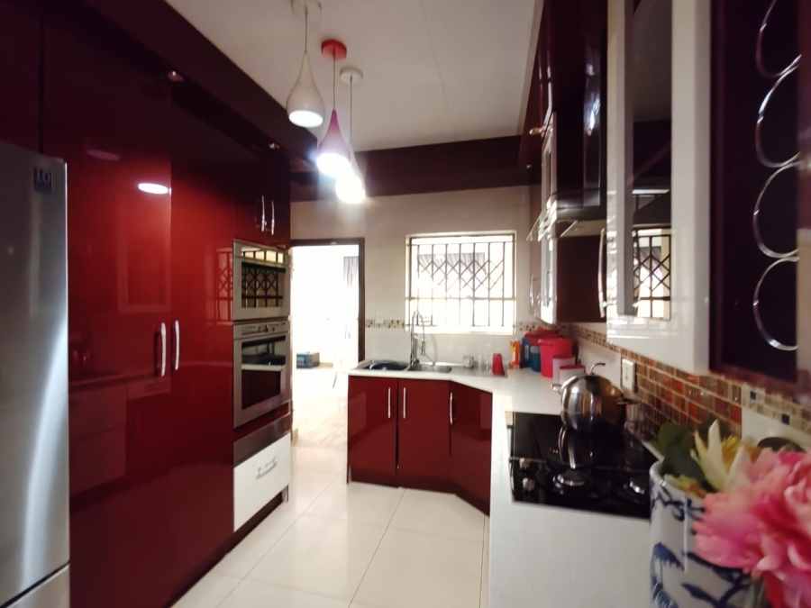 3 Bedroom Property for Sale in The Orchards Gauteng