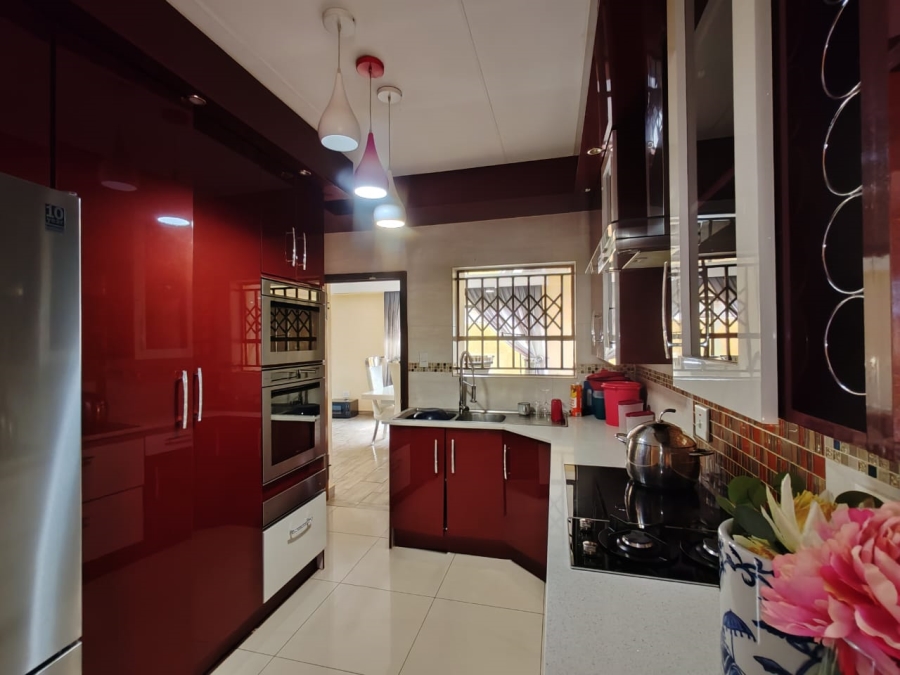 3 Bedroom Property for Sale in The Orchards Gauteng