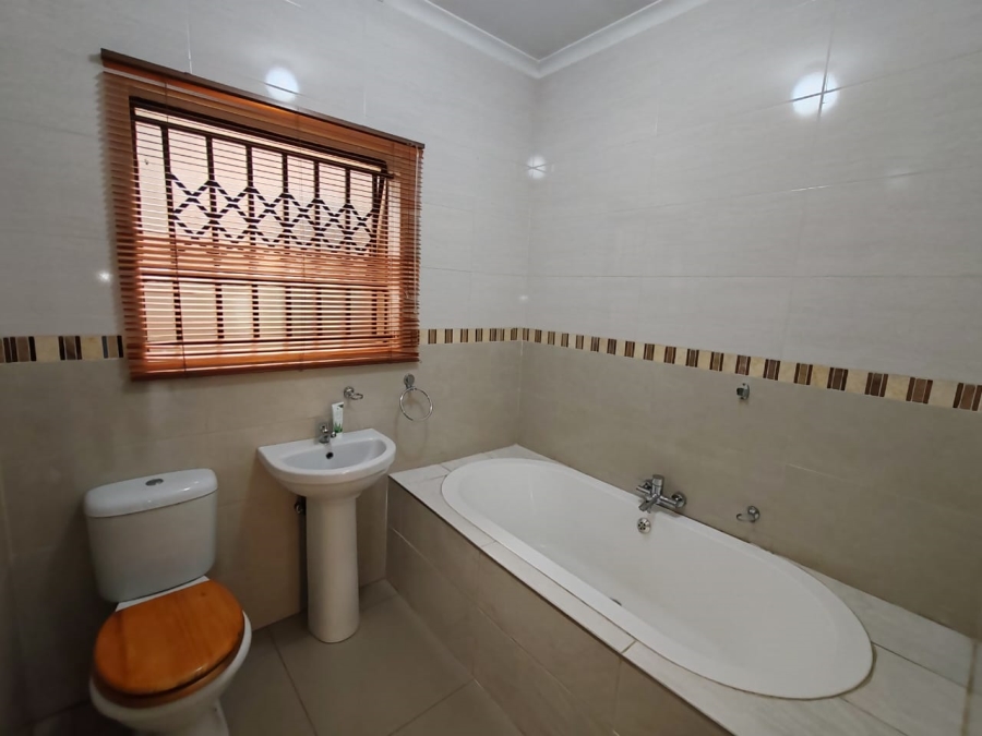 3 Bedroom Property for Sale in The Orchards Gauteng