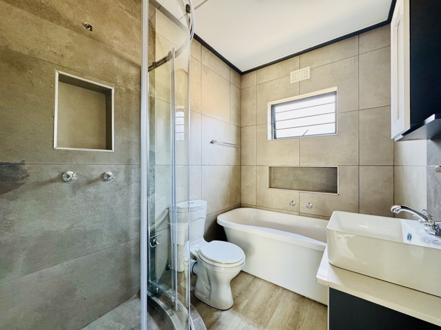 2 Bedroom Property for Sale in Montana Gauteng