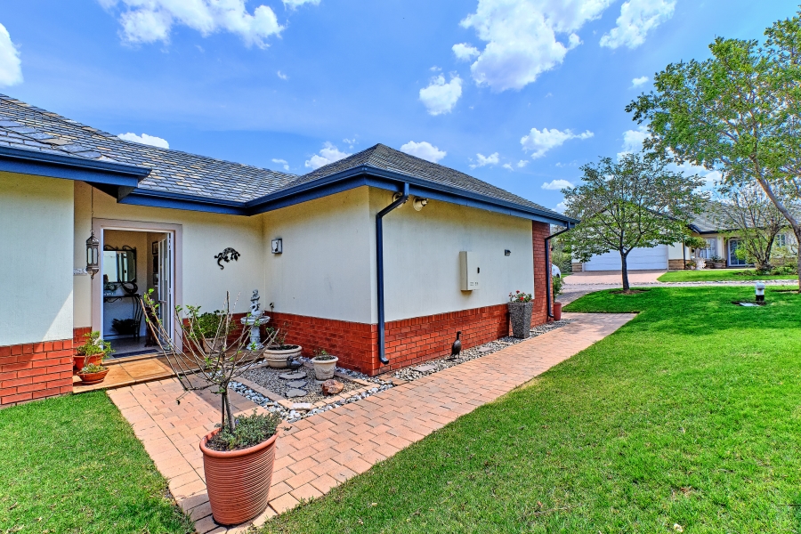 To Let 3 Bedroom Property for Rent in Waterfall Valley Mature Lifestyle Estate Gauteng