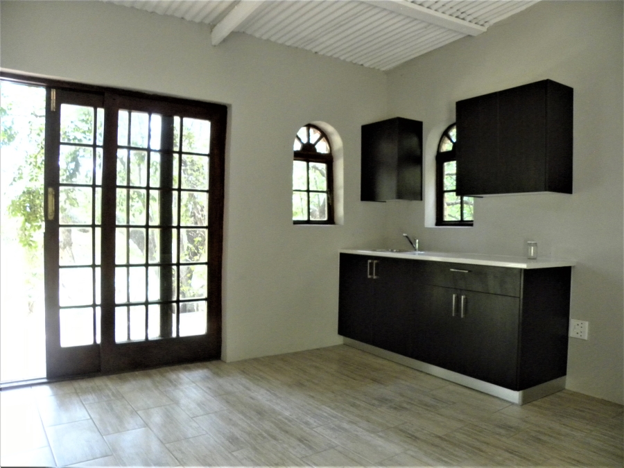 2 Bedroom Property for Sale in Lanseria Gauteng