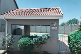 To Let 1 Bedroom Property for Rent in Ormonde Gauteng