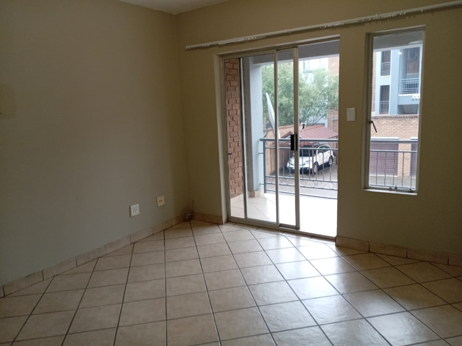 To Let 2 Bedroom Property for Rent in Vorna Valley Gauteng