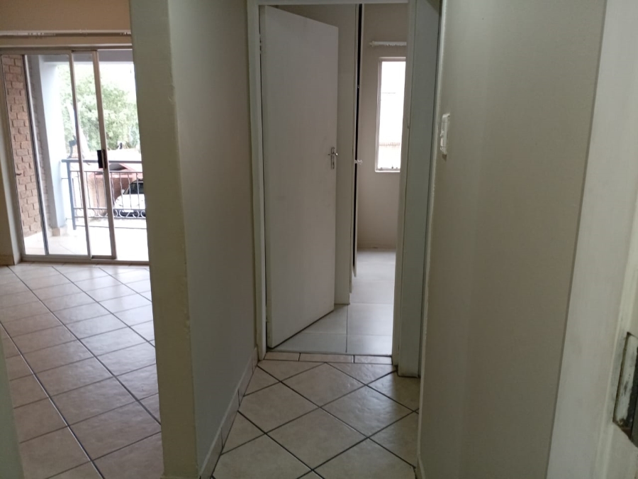 To Let 2 Bedroom Property for Rent in Vorna Valley Gauteng