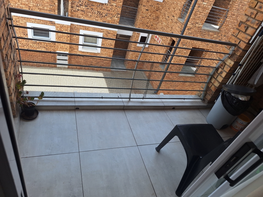 To Let 2 Bedroom Property for Rent in Albemarle Gauteng