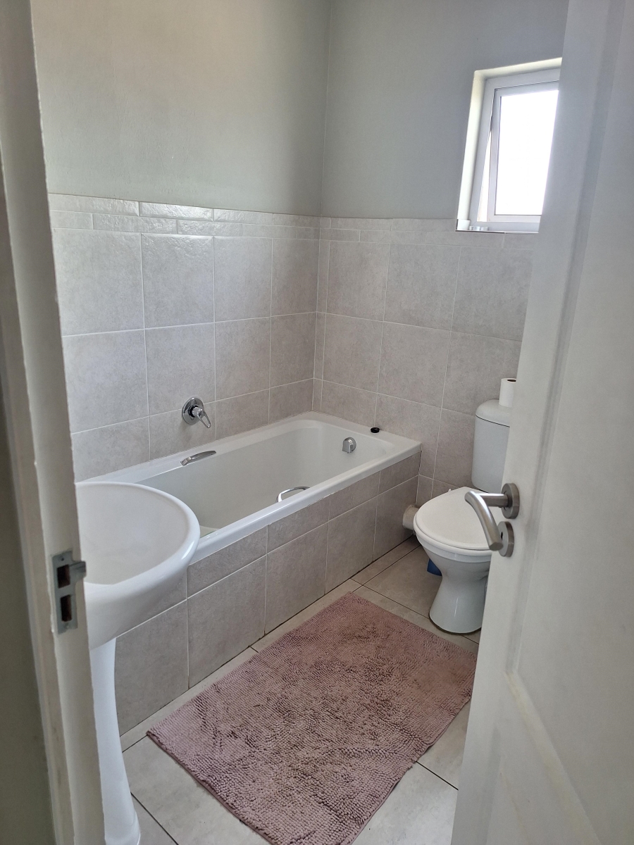 To Let 2 Bedroom Property for Rent in Albemarle Gauteng