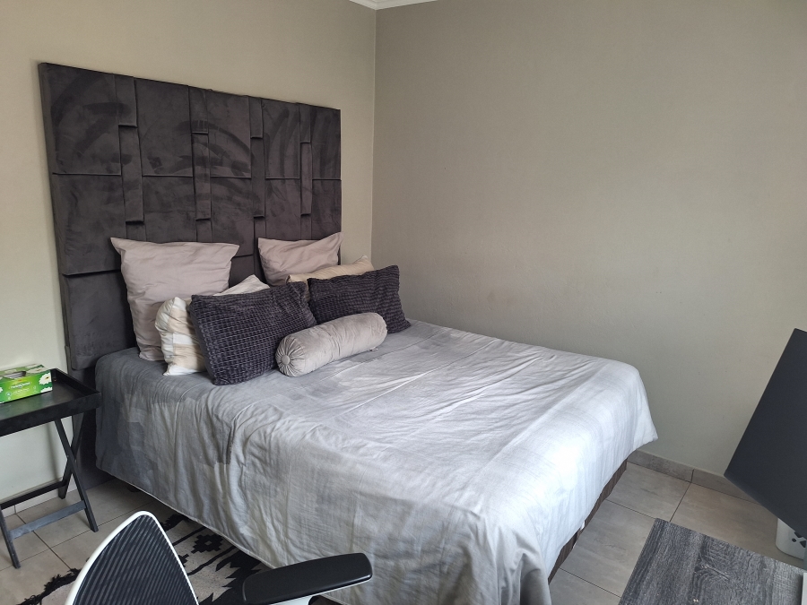 To Let 2 Bedroom Property for Rent in Albemarle Gauteng