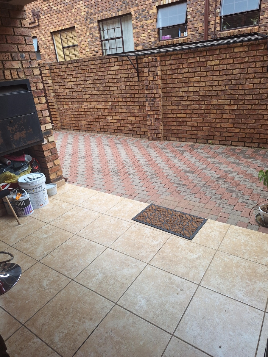 2 Bedroom Property for Sale in Union Gauteng