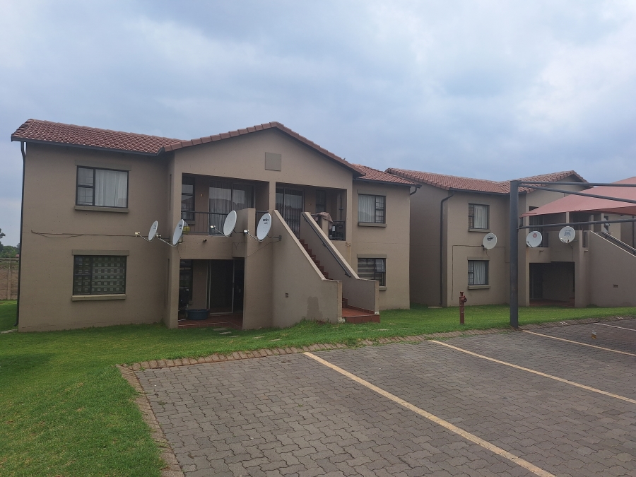 2 Bedroom Property for Sale in Albemarle Gauteng