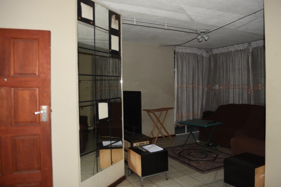 2 Bedroom Property for Sale in Pretoria Central Gauteng