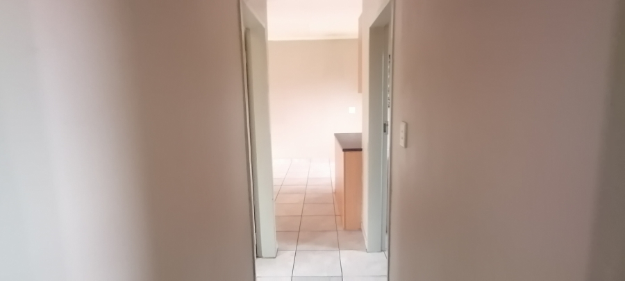 To Let 2 Bedroom Property for Rent in Groblerpark Gauteng