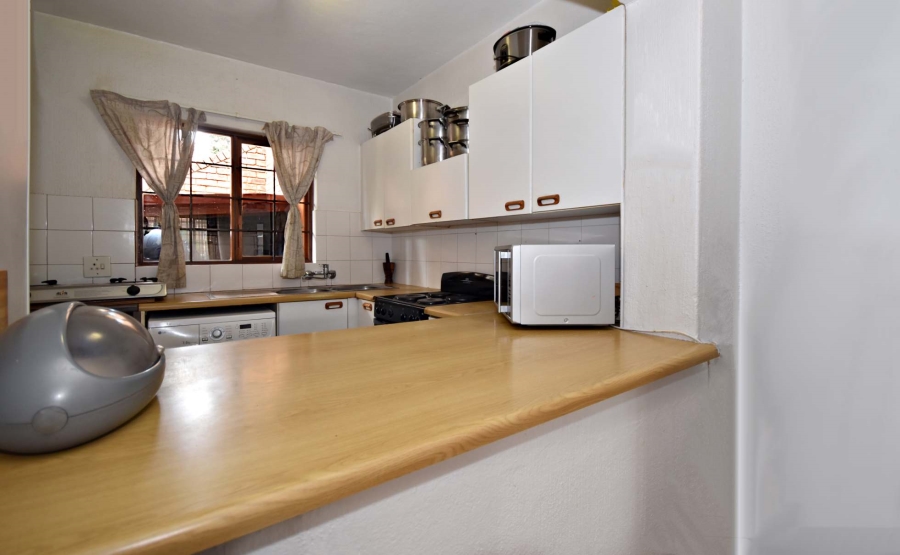 2 Bedroom Property for Sale in Bromhof Gauteng