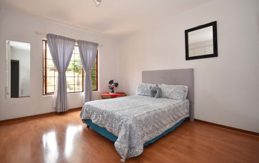 2 Bedroom Property for Sale in Bromhof Gauteng