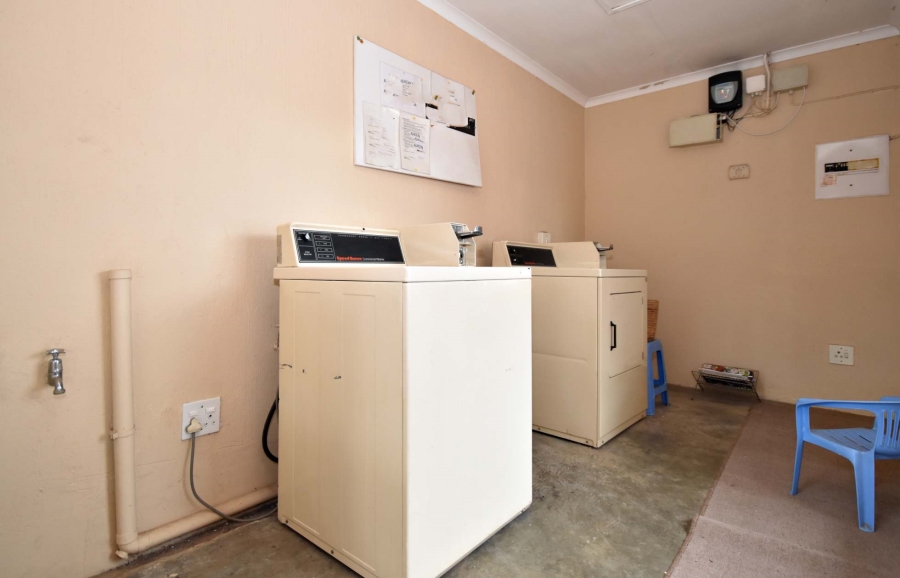 2 Bedroom Property for Sale in Bromhof Gauteng