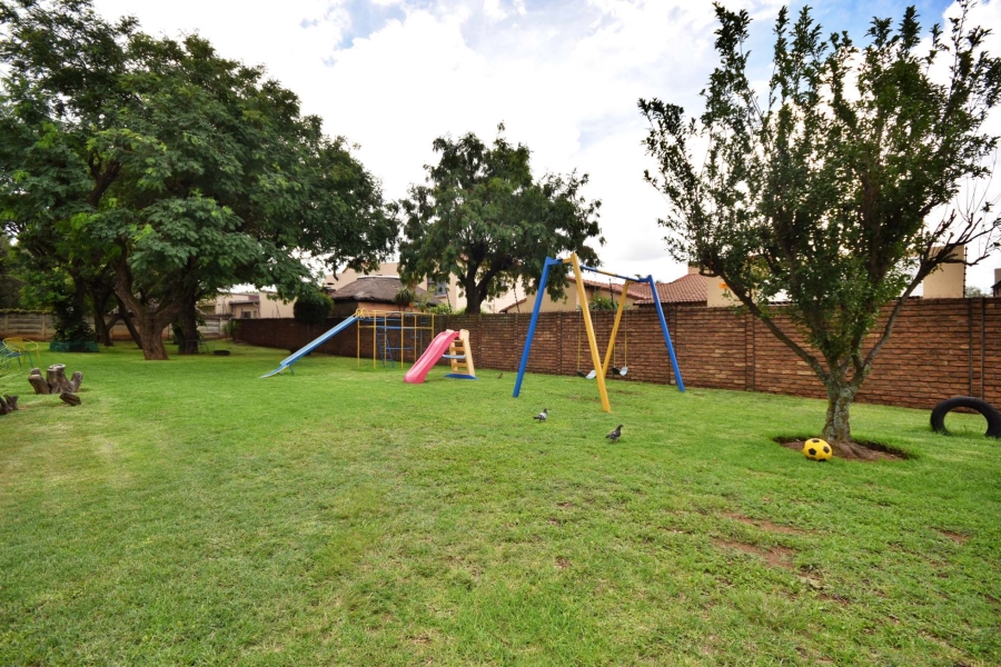 2 Bedroom Property for Sale in Bromhof Gauteng
