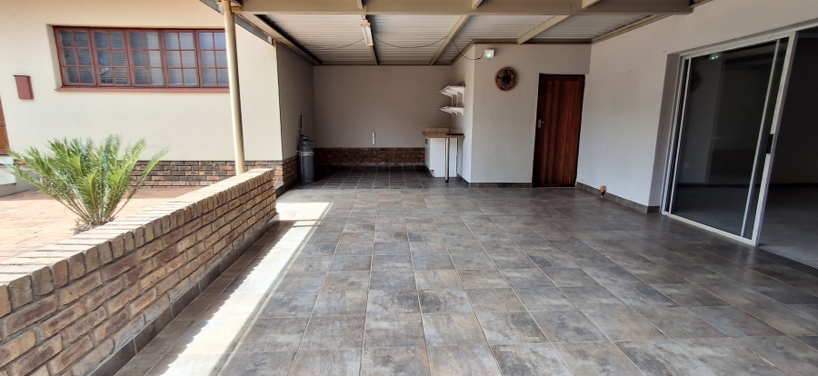 3 Bedroom Property for Sale in Sinoville Gauteng