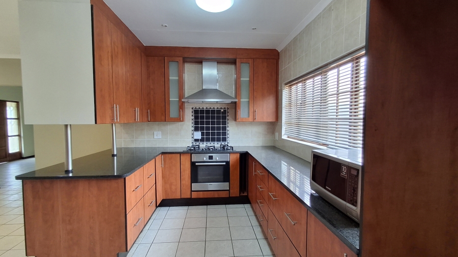 3 Bedroom Property for Sale in Sinoville Gauteng