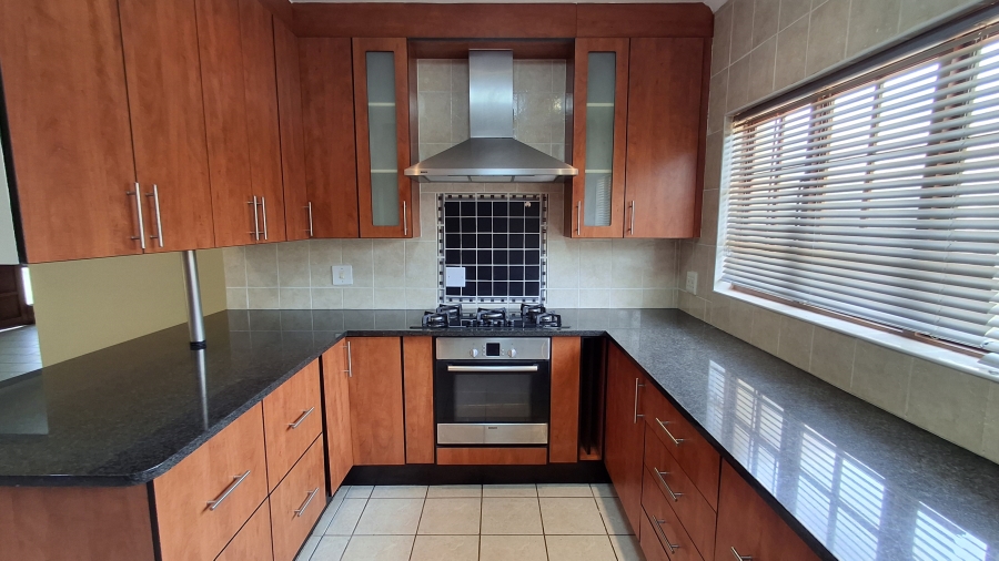 3 Bedroom Property for Sale in Sinoville Gauteng