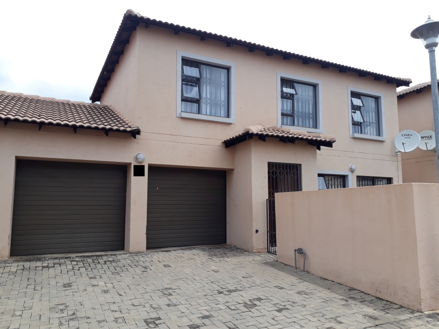 To Let 3 Bedroom Property for Rent in Montana Gauteng