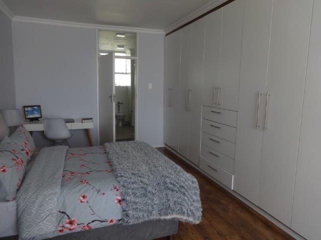 To Let 1 Bedroom Property for Rent in Bedford Gardens Gauteng