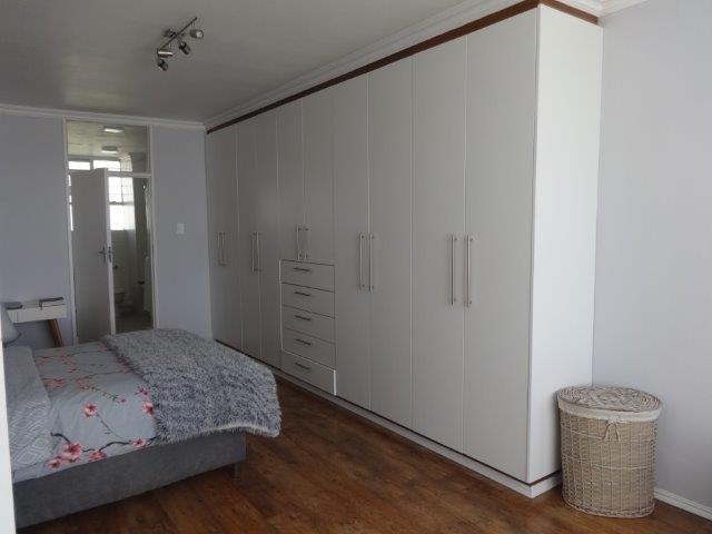 To Let 1 Bedroom Property for Rent in Bedford Gardens Gauteng