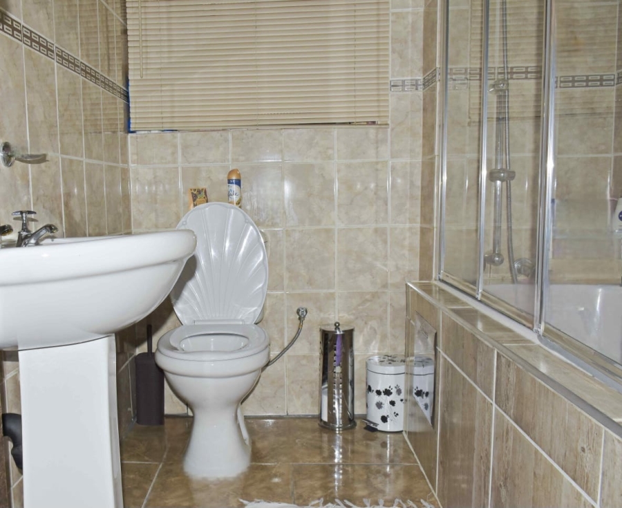 2 Bedroom Property for Sale in Croydon Gauteng