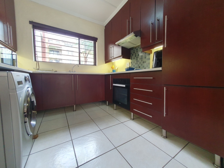 To Let 2 Bedroom Property for Rent in Sunninghill Gauteng