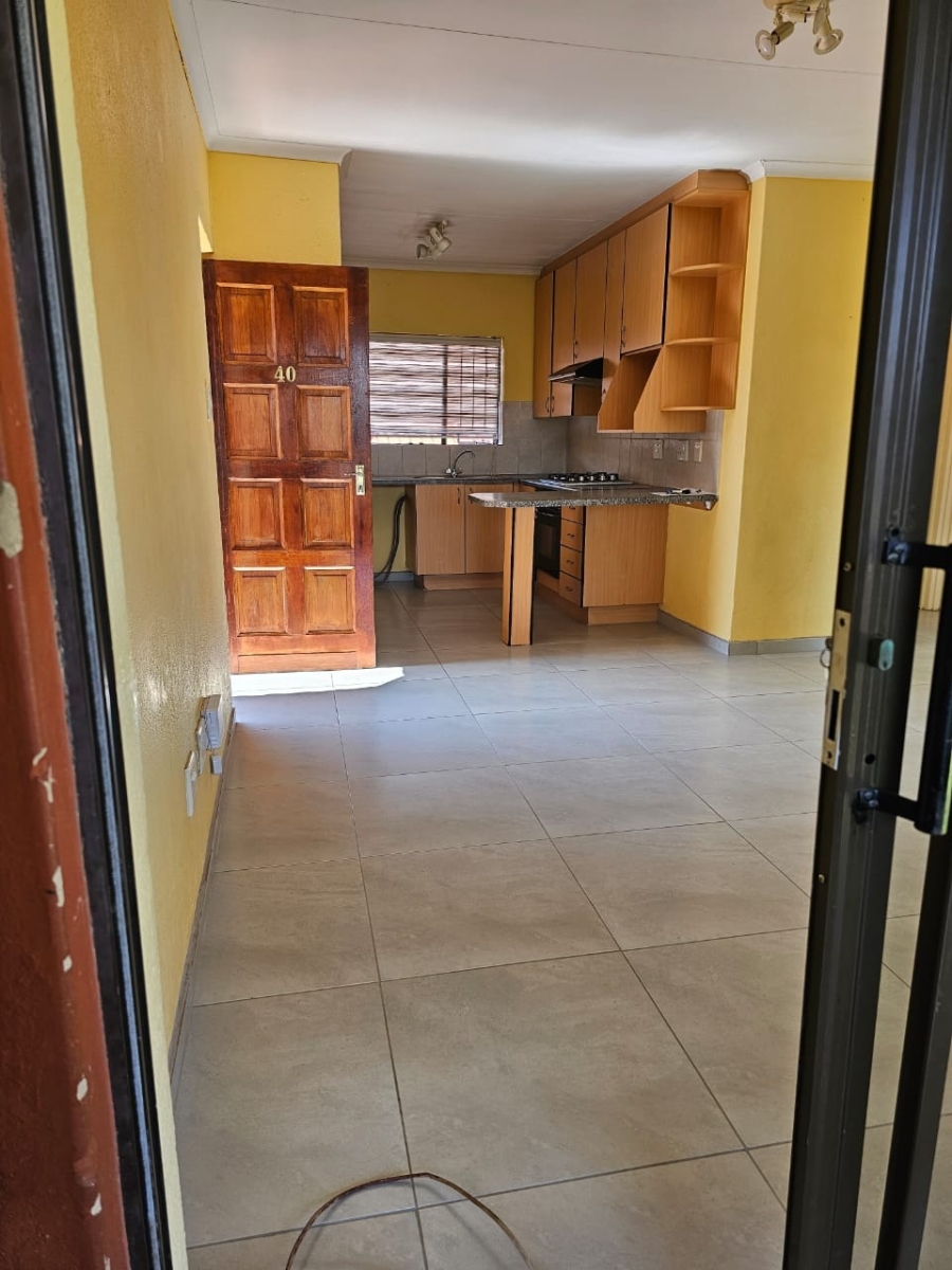 2 Bedroom Property for Sale in Edleen Gauteng