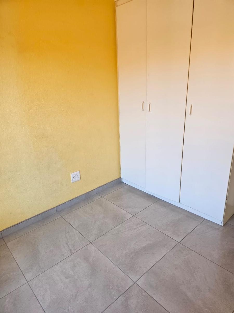 2 Bedroom Property for Sale in Edleen Gauteng