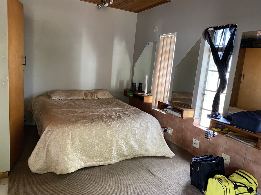 1 Bedroom Property for Sale in Glen Austin Gauteng