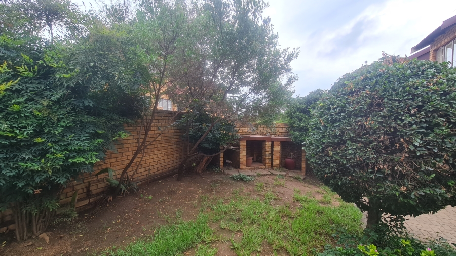 To Let 3 Bedroom Property for Rent in Boskruin Gauteng