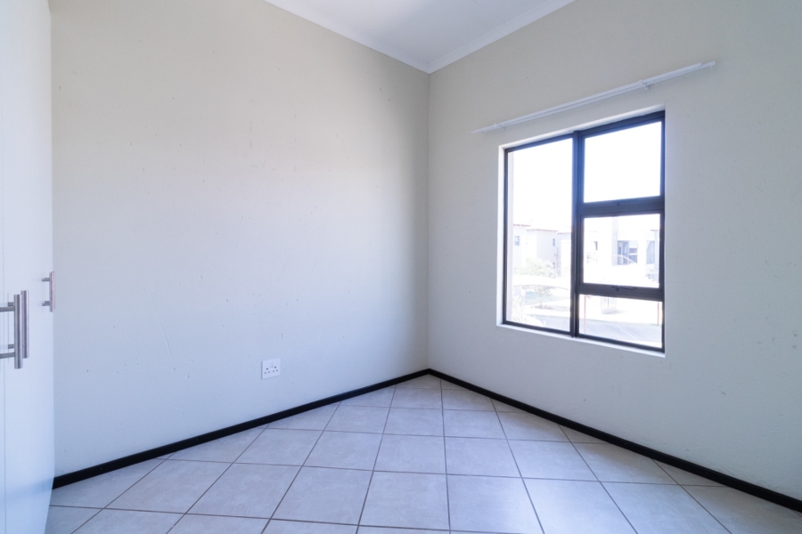 2 Bedroom Property for Sale in Goedeburg Gauteng