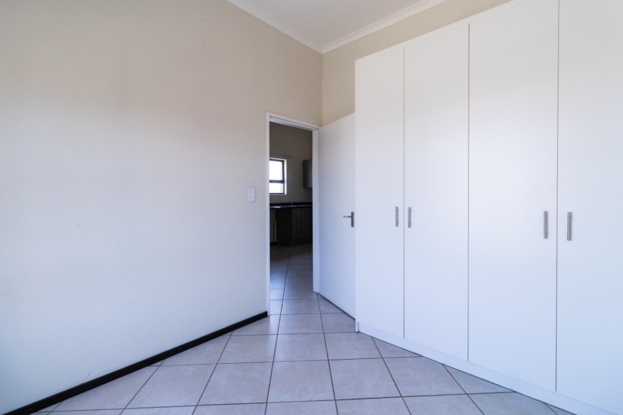 2 Bedroom Property for Sale in Goedeburg Gauteng