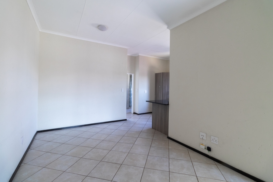 2 Bedroom Property for Sale in Goedeburg Gauteng