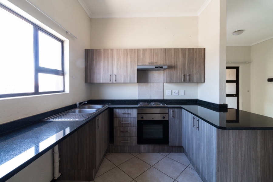 2 Bedroom Property for Sale in Goedeburg Gauteng