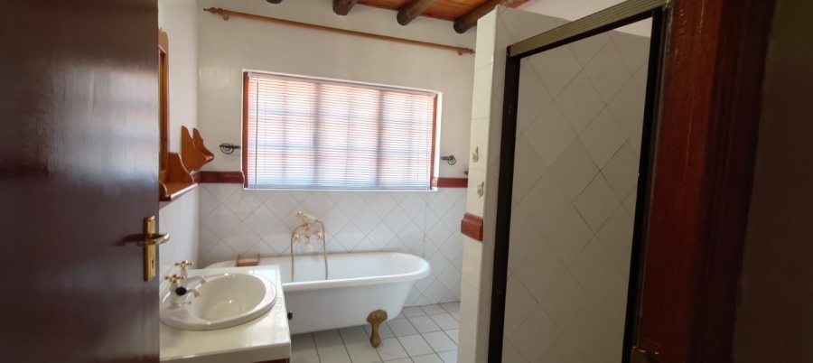 To Let 3 Bedroom Property for Rent in Three Rivers Proper Gauteng