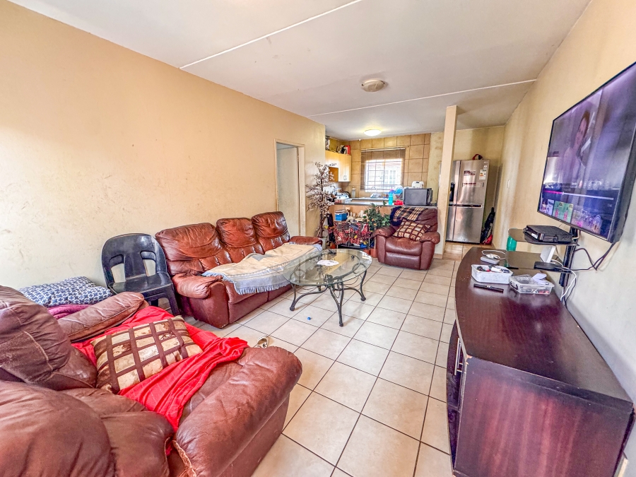 1 Bedroom Property for Sale in Newmark Estate Gauteng