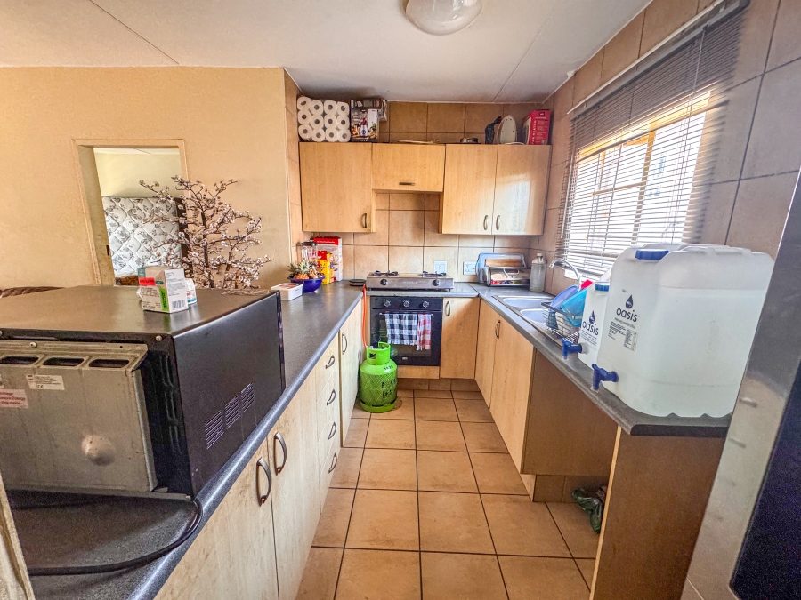 1 Bedroom Property for Sale in Newmark Estate Gauteng