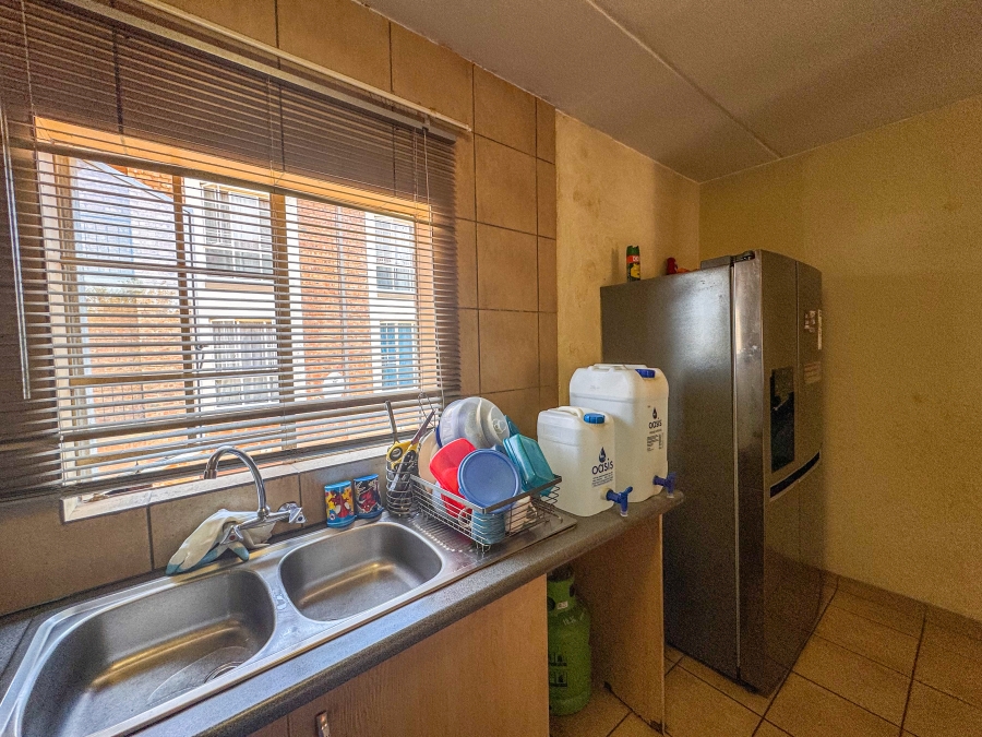 1 Bedroom Property for Sale in Newmark Estate Gauteng