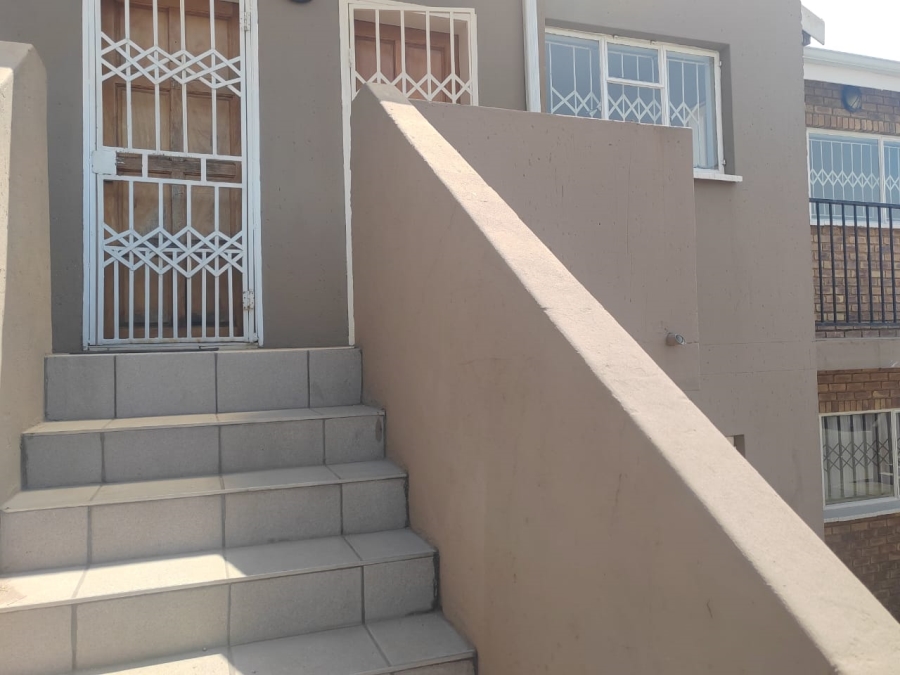 2 Bedroom Property for Sale in Dalpark Gauteng