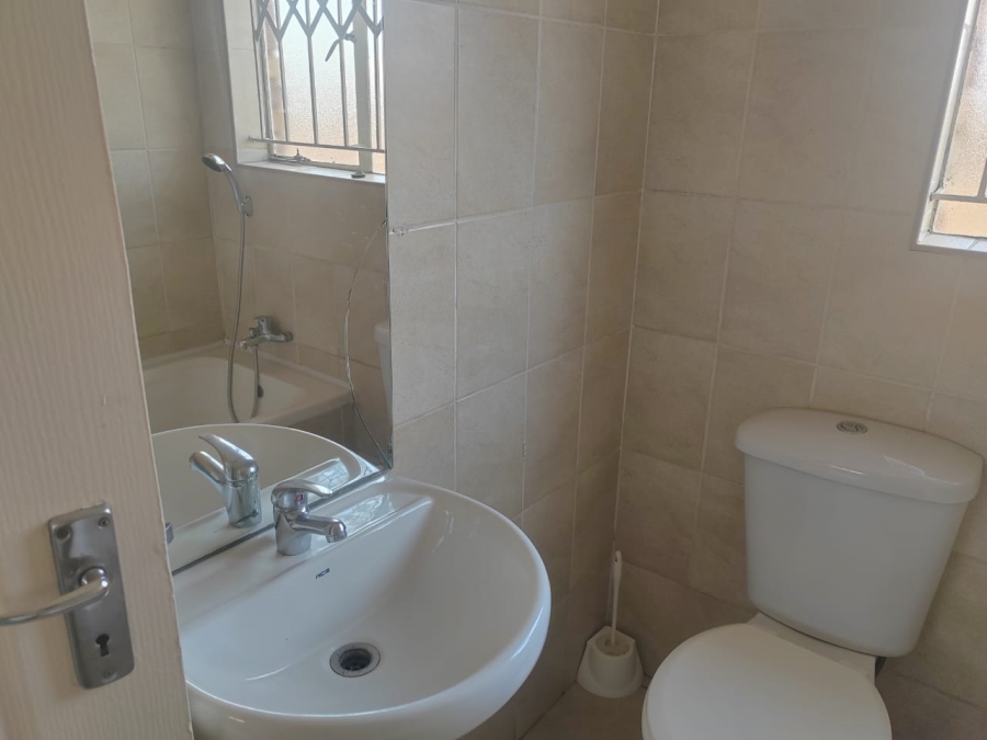 2 Bedroom Property for Sale in Dalpark Gauteng