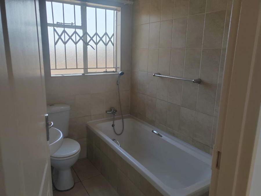 2 Bedroom Property for Sale in Dalpark Gauteng