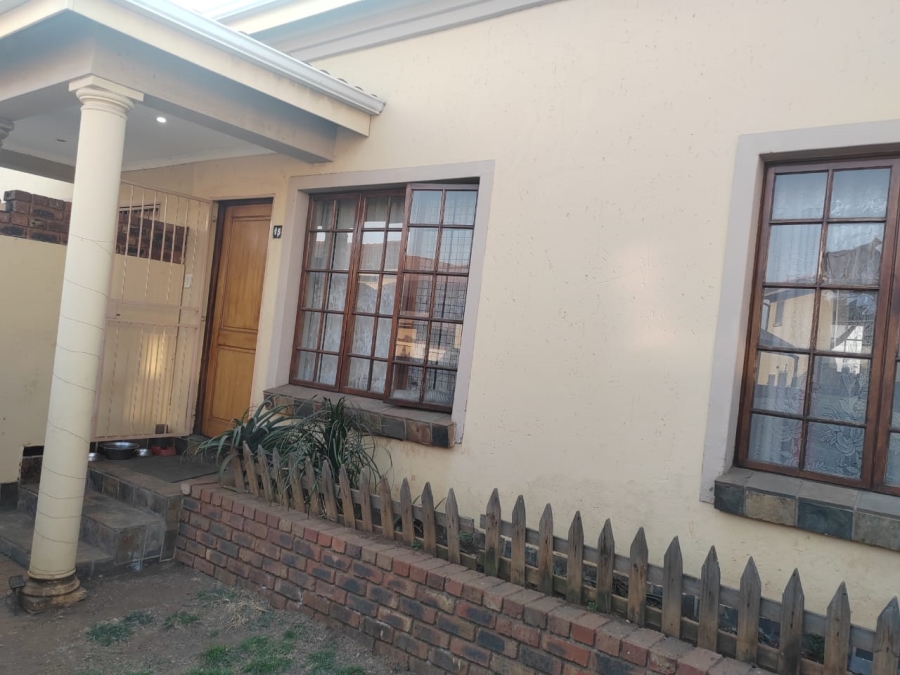 3 Bedroom Property for Sale in Comet Gauteng